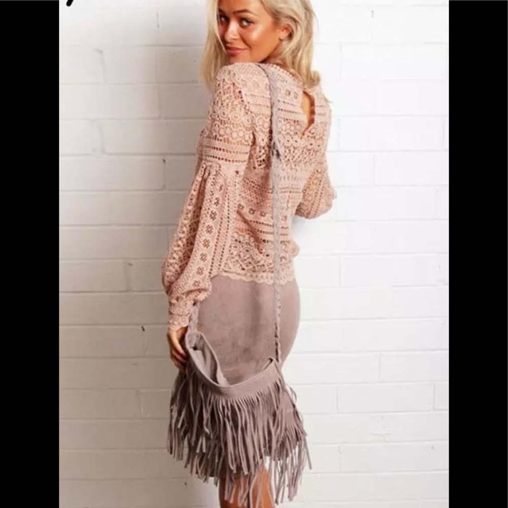 NWT Beautiful Lace Bell Sleeve Blouses - Picture 15 of 15